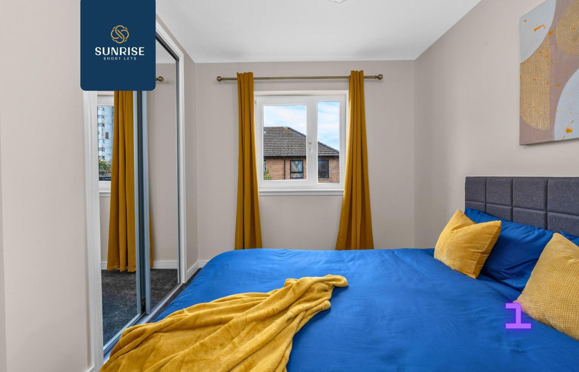 L2 - Stunning 4 Bed House With 6 Beds And 3 Bathrooms, Tvs In Each Room, Free Parking, Fully Equipped, Local Amenities, Easy Ring Road Access, Special Rates Ask Sunrise Short Lets Dundee Exteriör bild